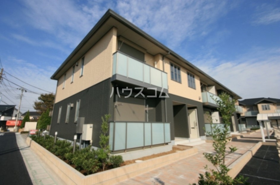 18/22 エントランス