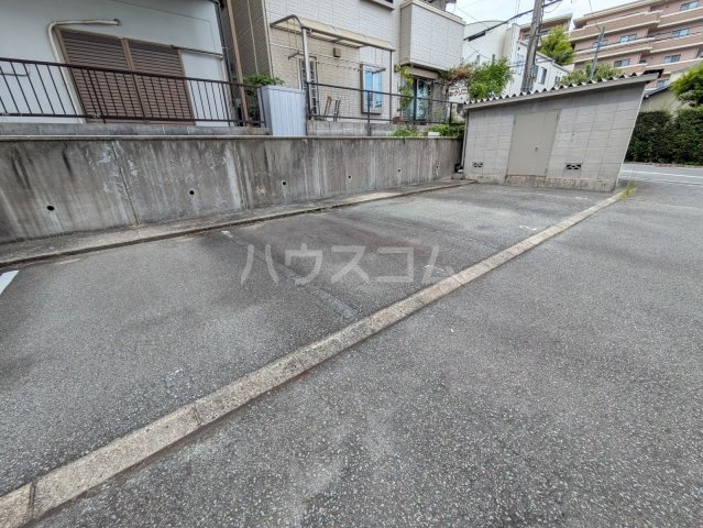 14/20 駐車場