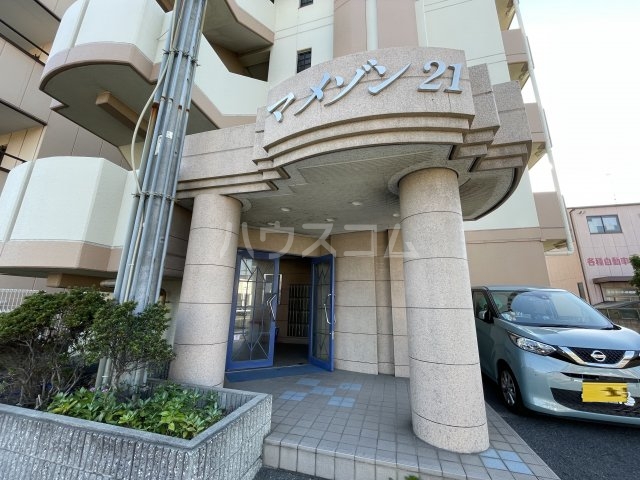 14/19 エントランス