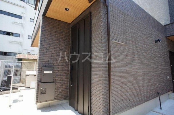 21/29 エントランス