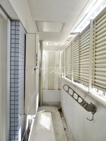 18/28 バルコニー