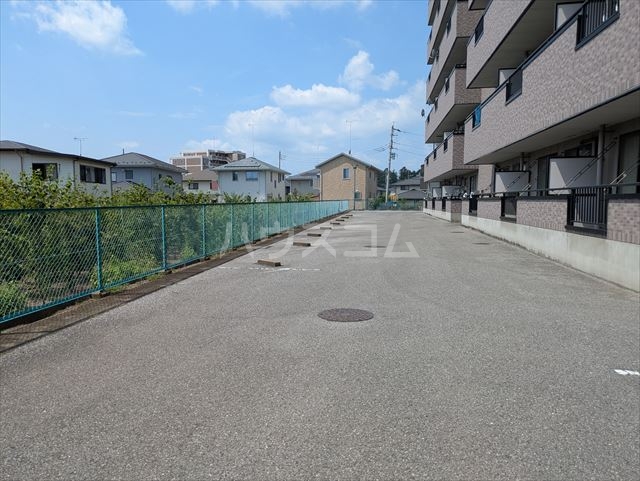 22/26 駐車場