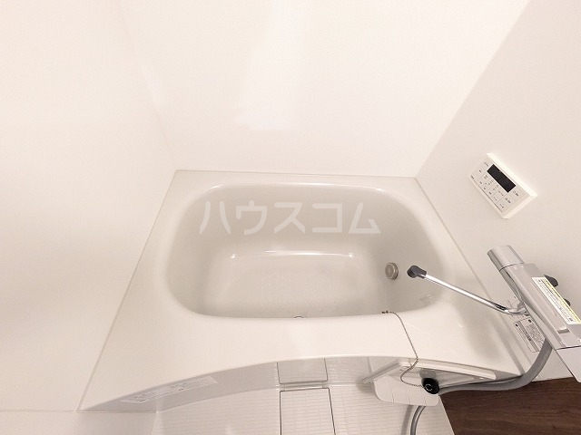 13/30 浴室