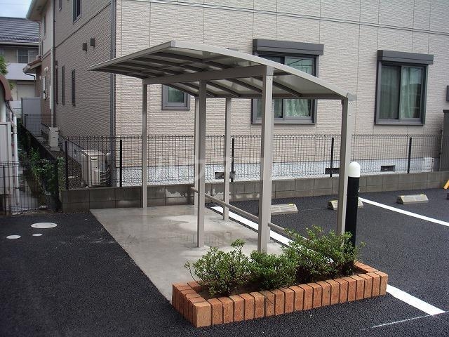 16/19 エントランス