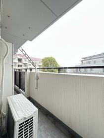 16/17 バルコニー