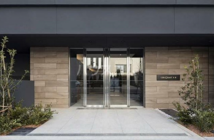 16/26 エントランス