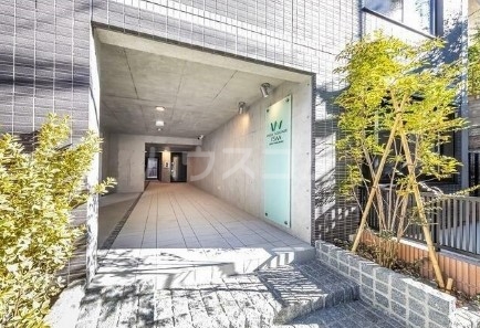 16/25 エントランス