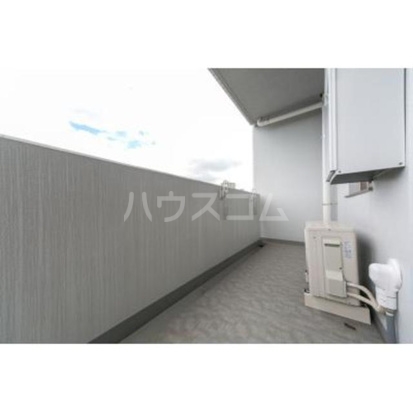 13/23 バルコニー