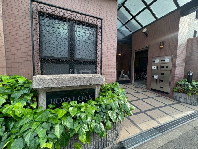 26/30 エントランス