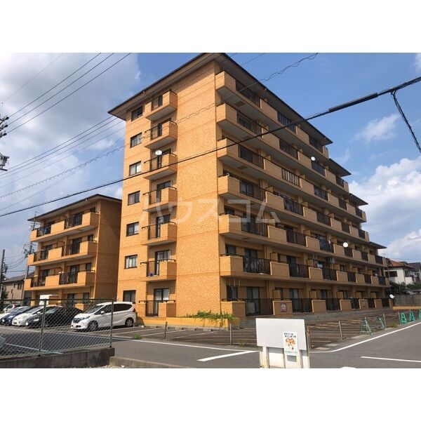 13/21 エントランス