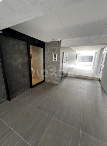 24/29 エントランス