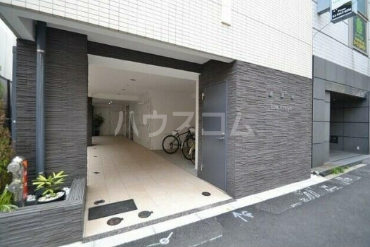 20/29 エントランス