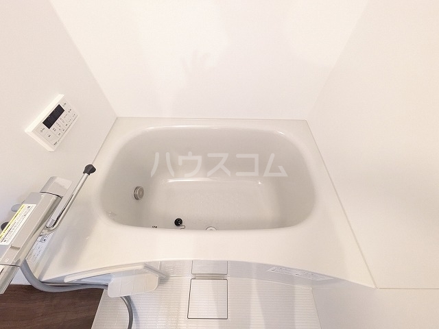 13/30 浴室
