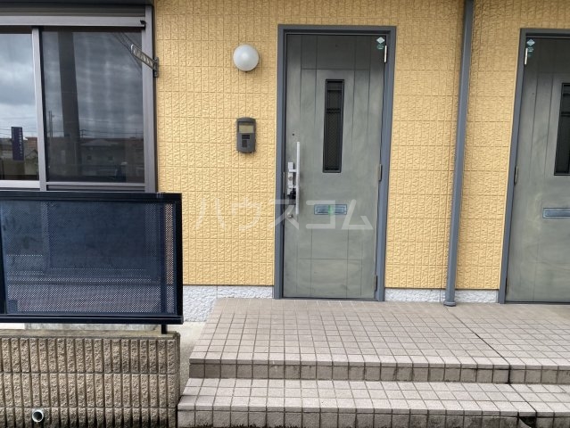 18/30 玄関