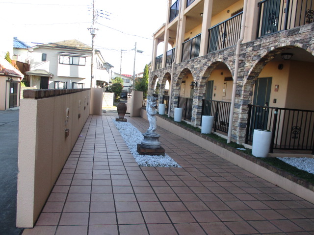 20/27 エントランス