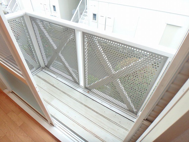 21/26 バルコニー
