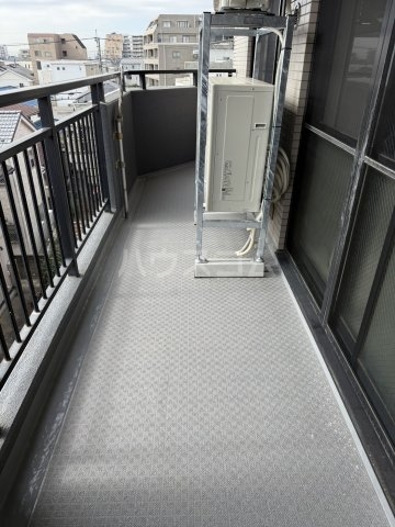 15/28 バルコニー
