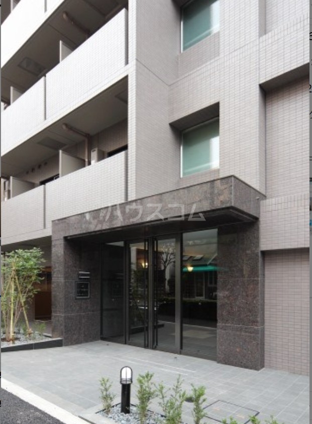 17/20 エントランス