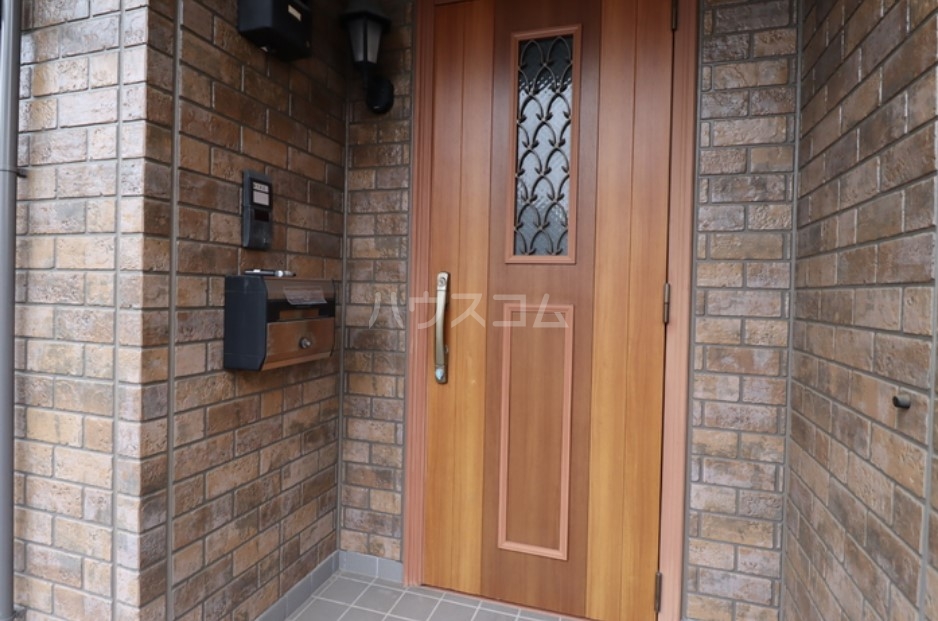 20/29 エントランス