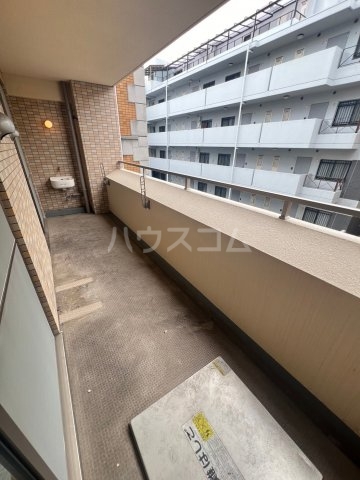 27/30 バルコニー