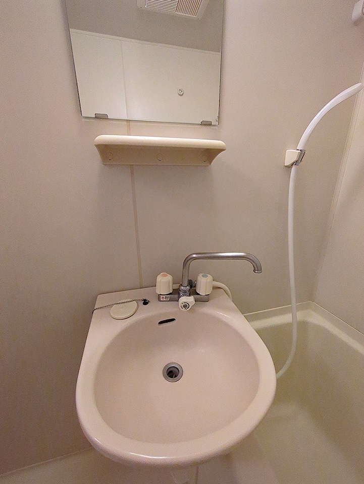16/30 洗面