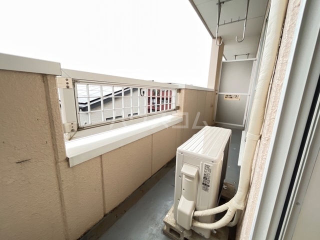 21/26 バルコニー