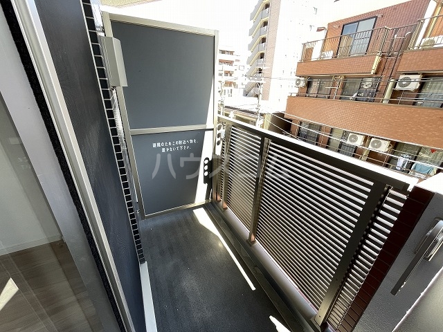 14/30 バルコニー