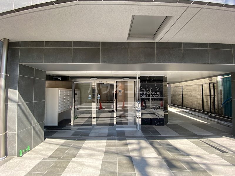 2/3 エントランス