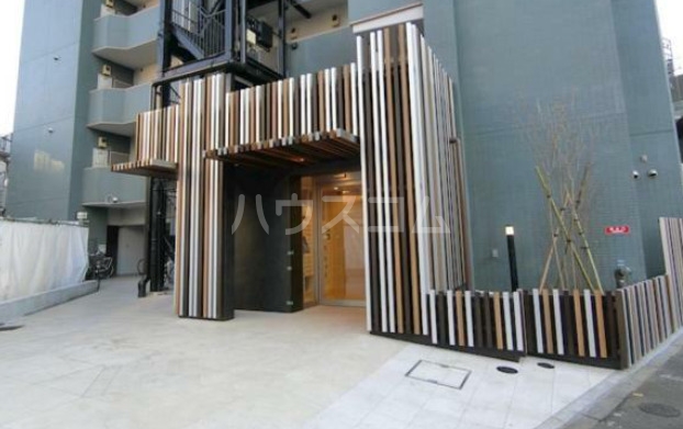 15/25 エントランス