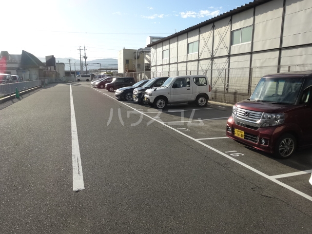 19/27 駐車場