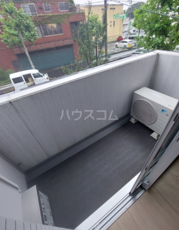 13/27 バルコニー