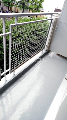 15/28 バルコニー