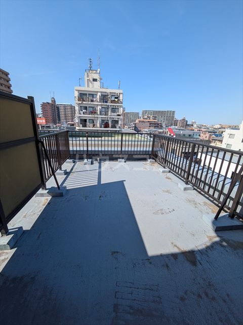 23/30 バルコニー