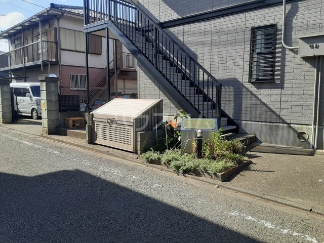 20/29 エントランス