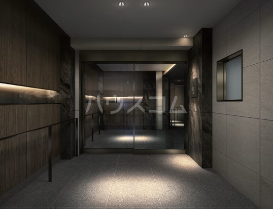 16/26 エントランス