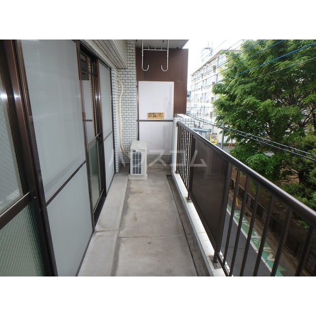 19/27 バルコニー