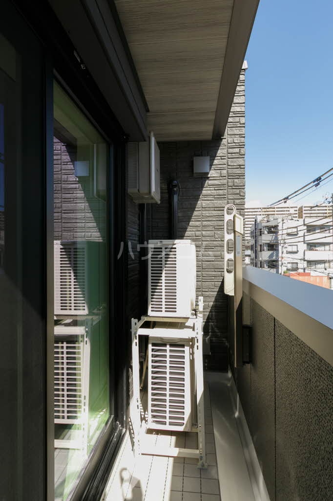 13/23 バルコニー