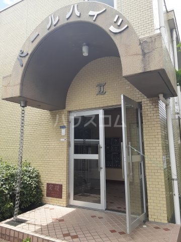 3/4 エントランス