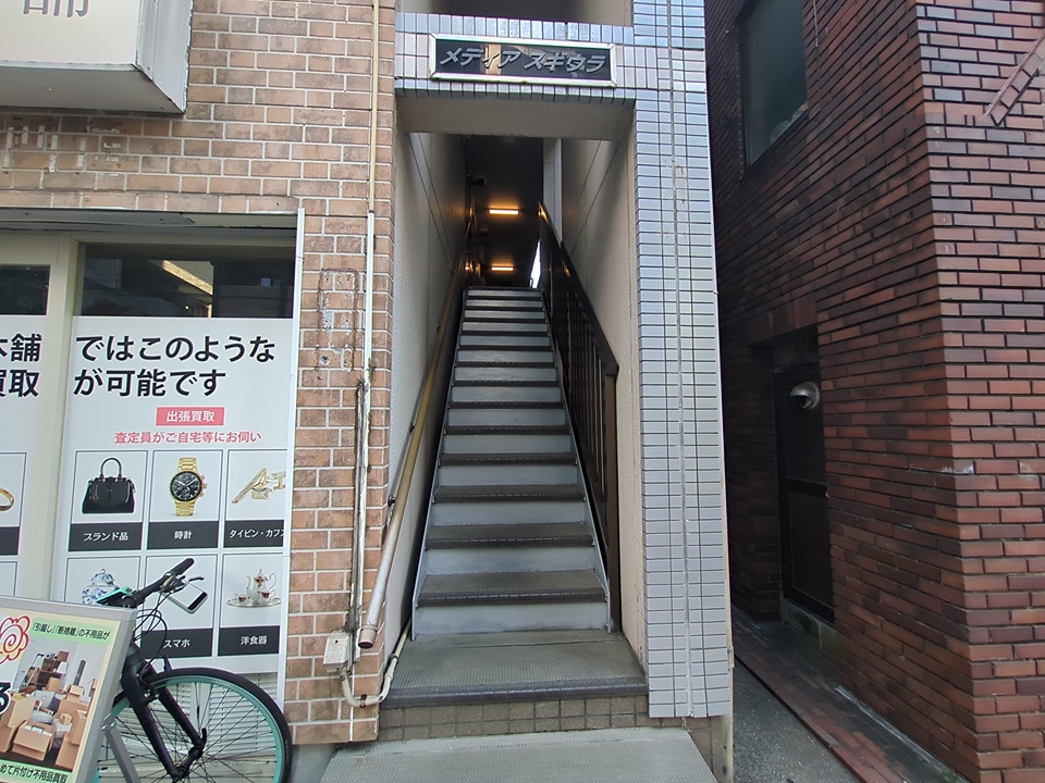 29/30 エントランス