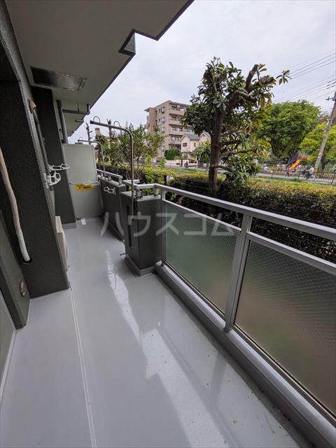 25/30 バルコニー