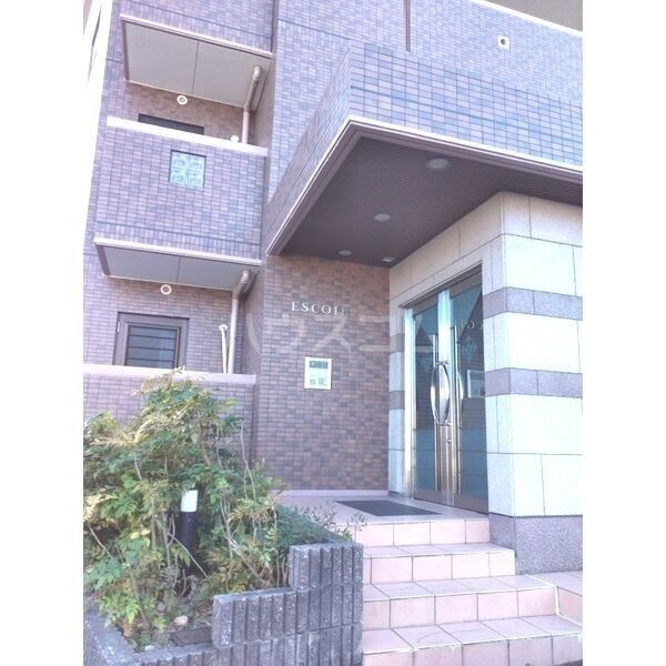 16/22 エントランス