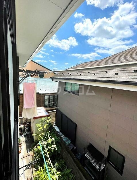 13/23 バルコニー