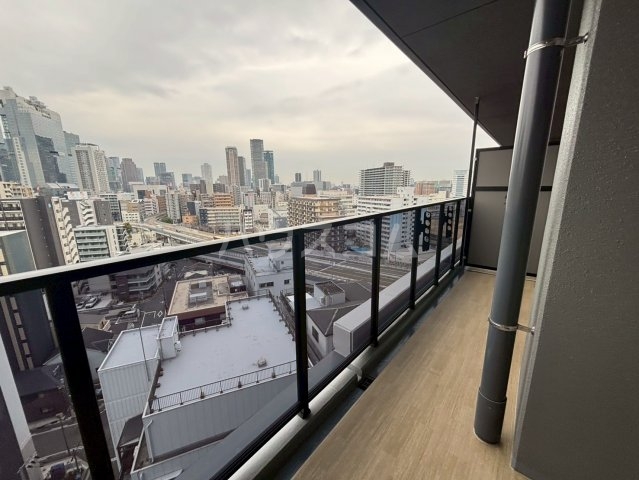 19/30 バルコニー