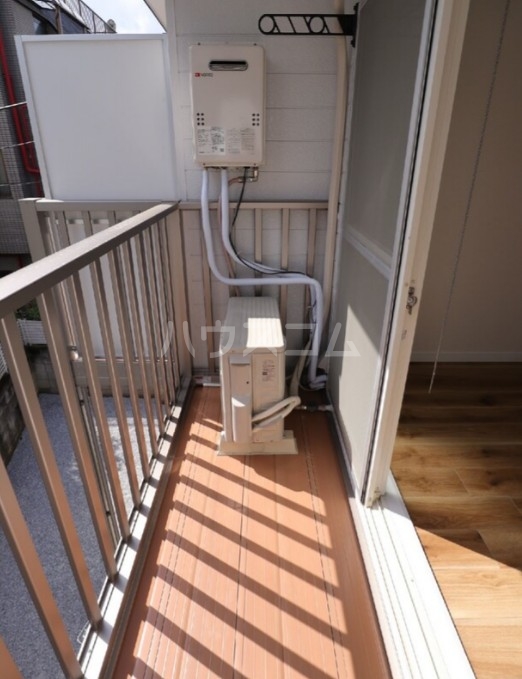 17/20 バルコニー