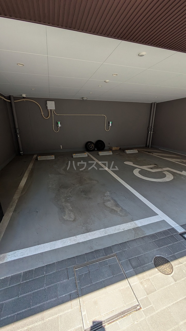 26/30 駐車場