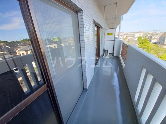 23/30 バルコニー
