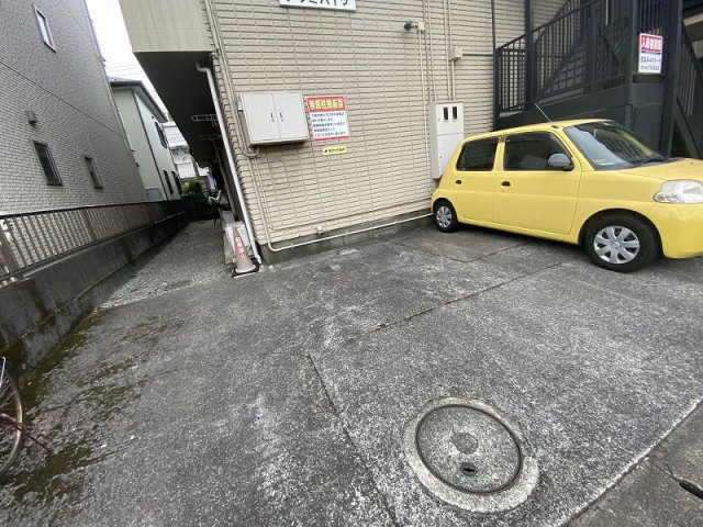 21/30 駐車場