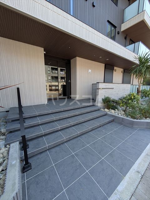 1/3 エントランス