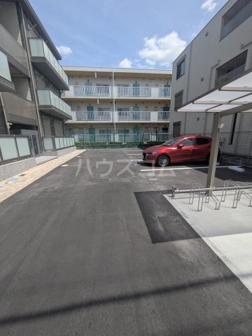 25/30 駐車場