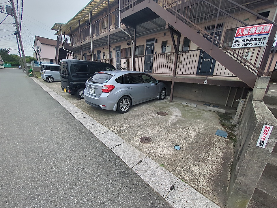 26/30 駐車場